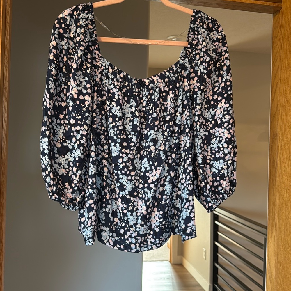 Sanctuary women’s floral top.